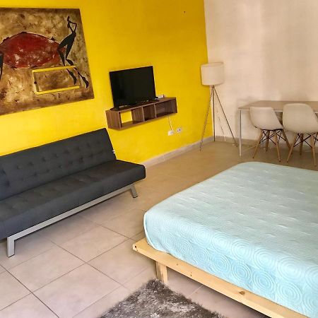 Jr Suite En Zona Residencial Linda Vista - Magnifica Ubicacion Y Tranquilidad. Monterrey Esterno foto