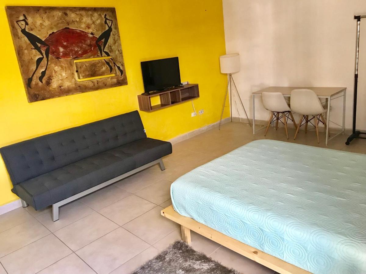 Jr Suite En Zona Residencial Linda Vista - Magnifica Ubicacion Y Tranquilidad. Monterrey Esterno foto